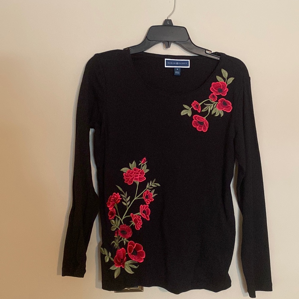 Ladies top.